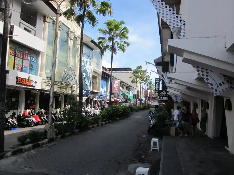 Shops along Kuta Square