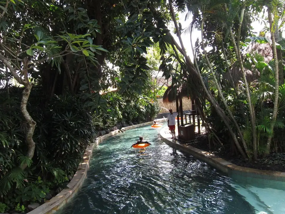 Rubber rings on the river through the Waterbom gardens