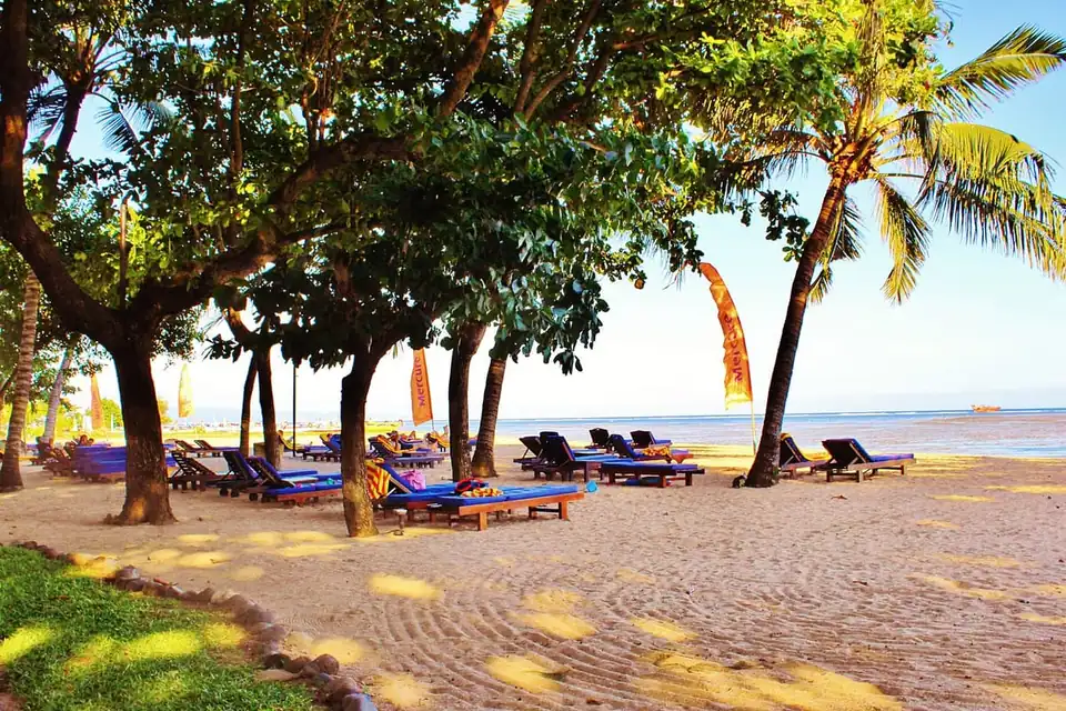 Sanur Beach Walk