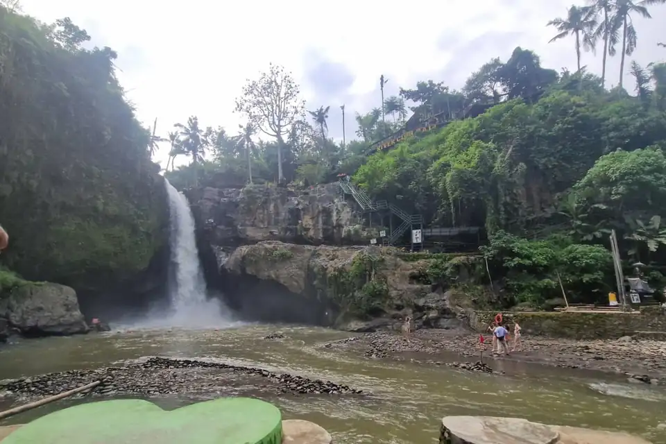 Tegenungan Waterfall