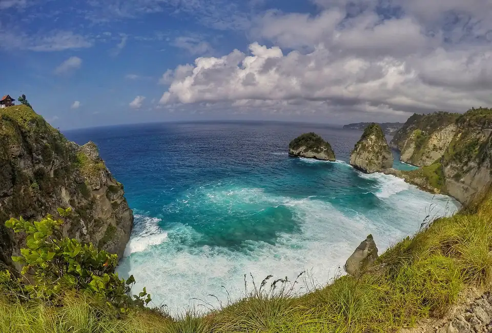 The coast at Atuh Beach on the south side of Nusa Penida