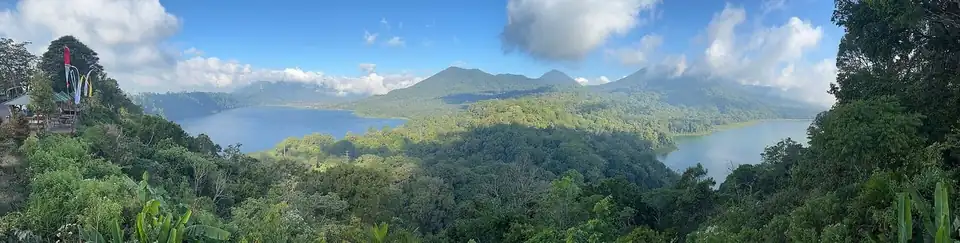 Lakes Buyan and Tamblingan seen together from the ridge above