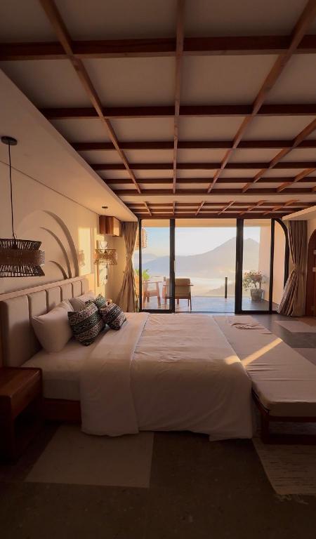 The Casa Lunamoon
