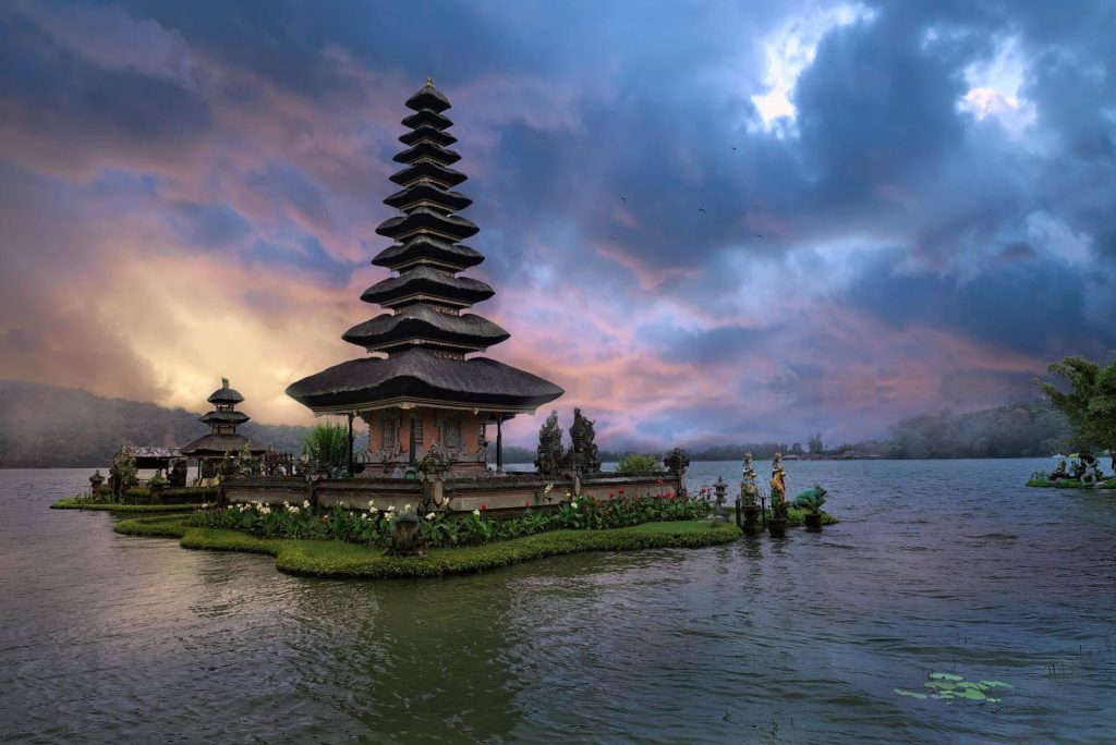 Pura Ulun Danu Bratan: Bali’s Lake Temple